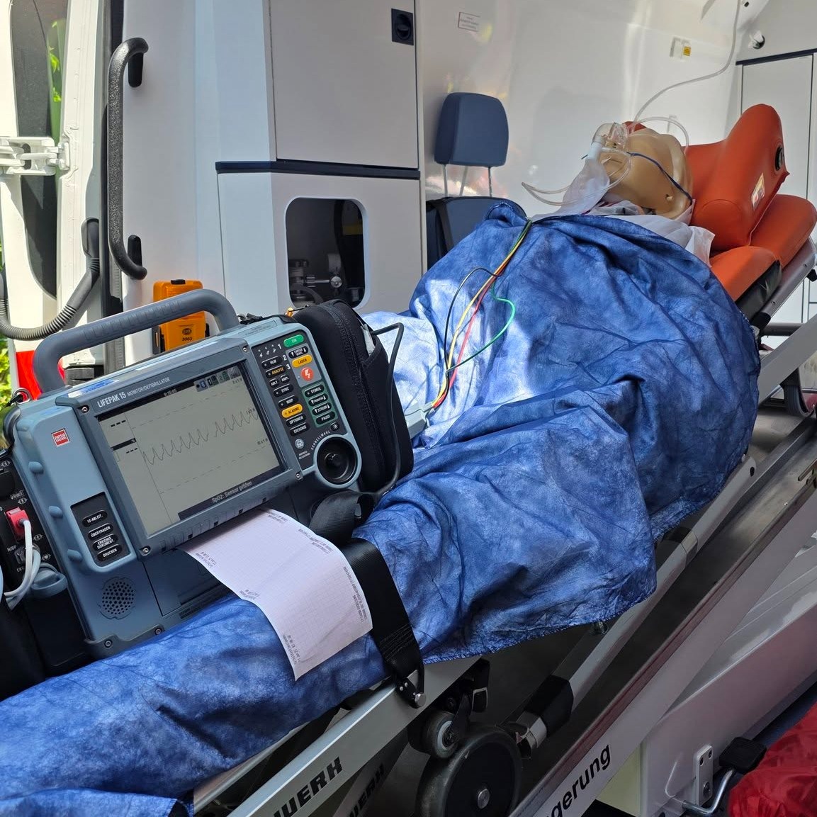 Übungsabend mit dem Lifepak 15 – DRK Bereitschaft Handewitt – DRK Bereitschaft Handewitt